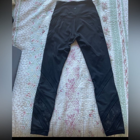 Lululemon - Picture 8 of 8